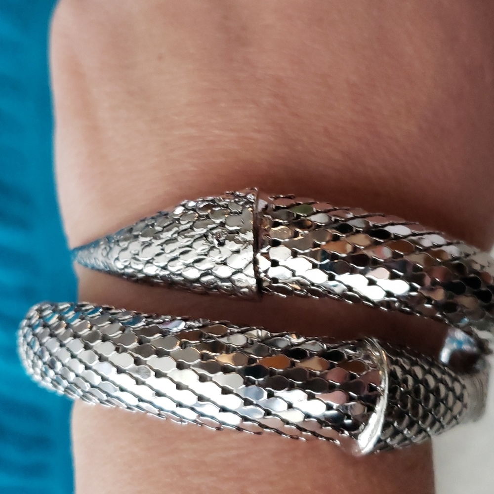 Gorgeous mesh snake bracelet - Picture 2 of 7